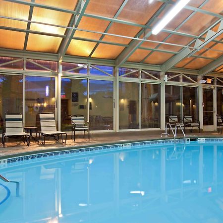 La Quinta By Wyndham Plattsburgh Hotel Exterior foto